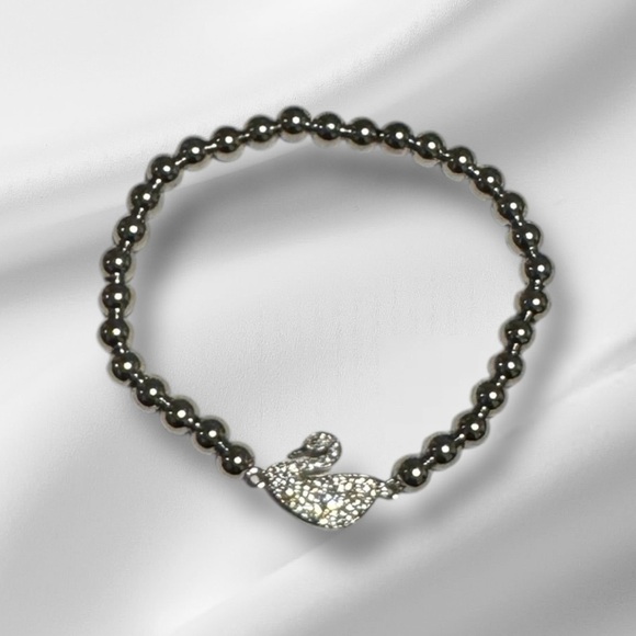 💟💎Vintage Elegant Metal Beaded Bracelet with Swan Crystal Accent - Picture 1 of 13